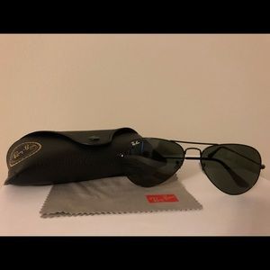 Ray-Ban Classic Aviator